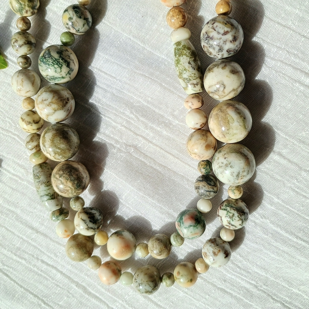 🪴 Bohemian Chic 🪴 VTG 1970s artisan gemstone infinity necklace, Festival Style